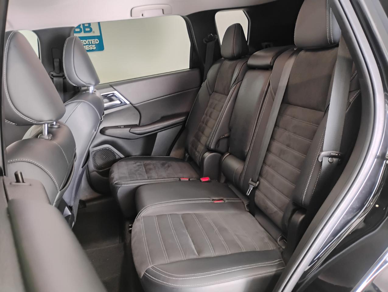 Mitsubishi Outlander SE 2WD 2024