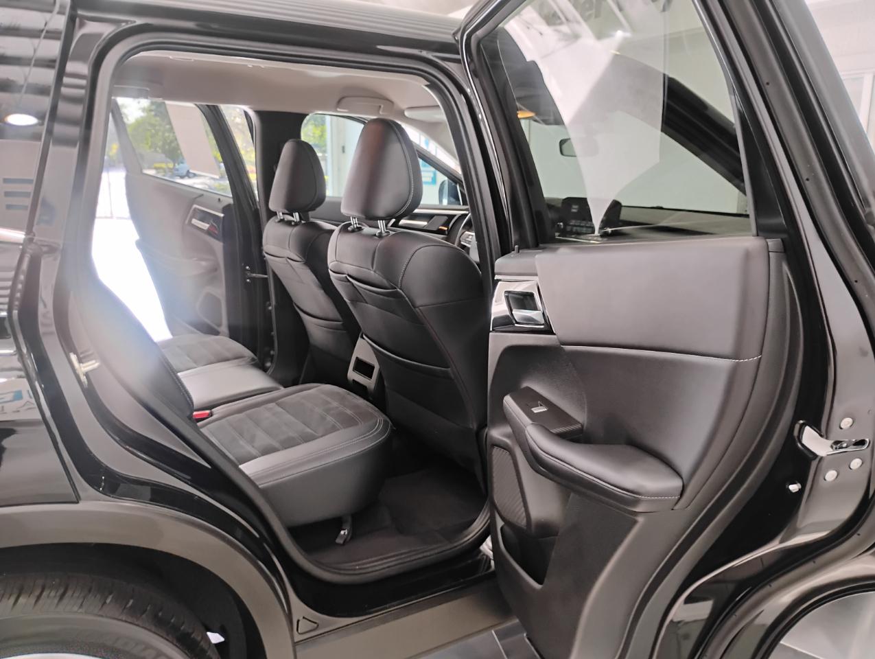 Mitsubishi Outlander SE 2WD 2024