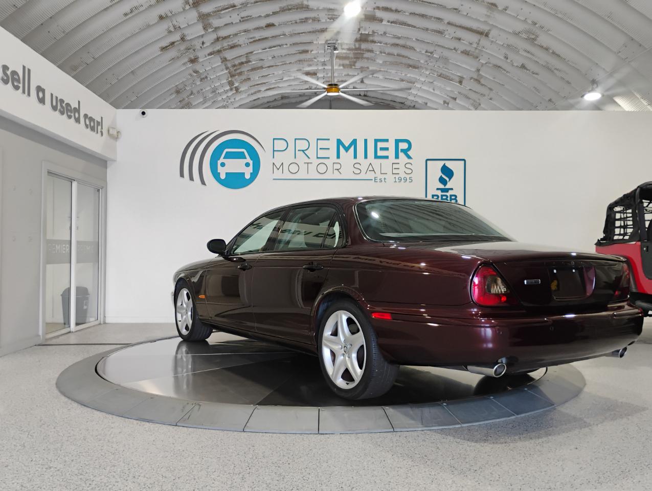 Jaguar XJ-Series Super V8 2005