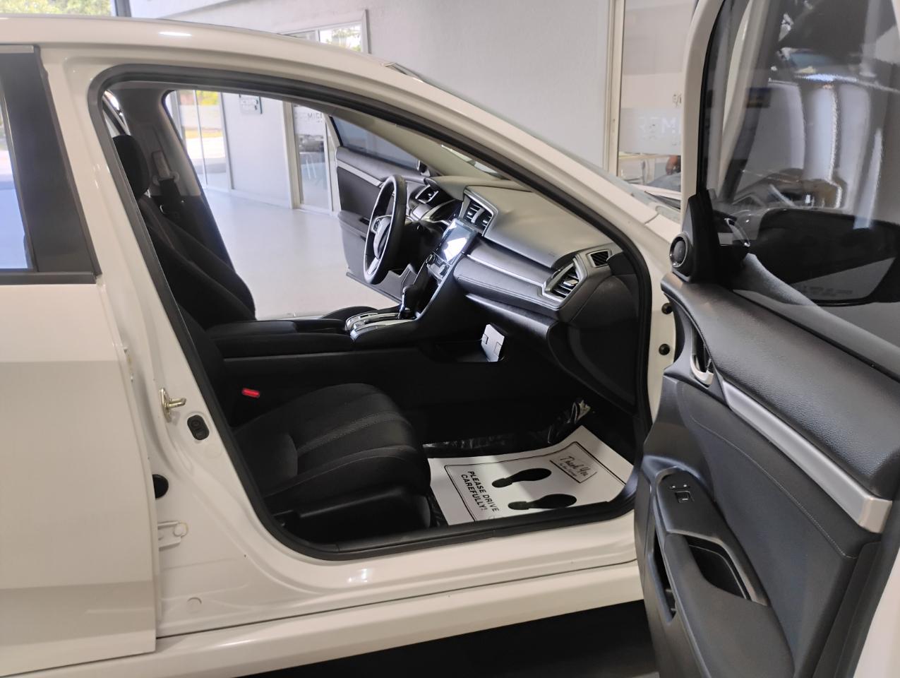 Honda Civic EX Sedan CVT 2017