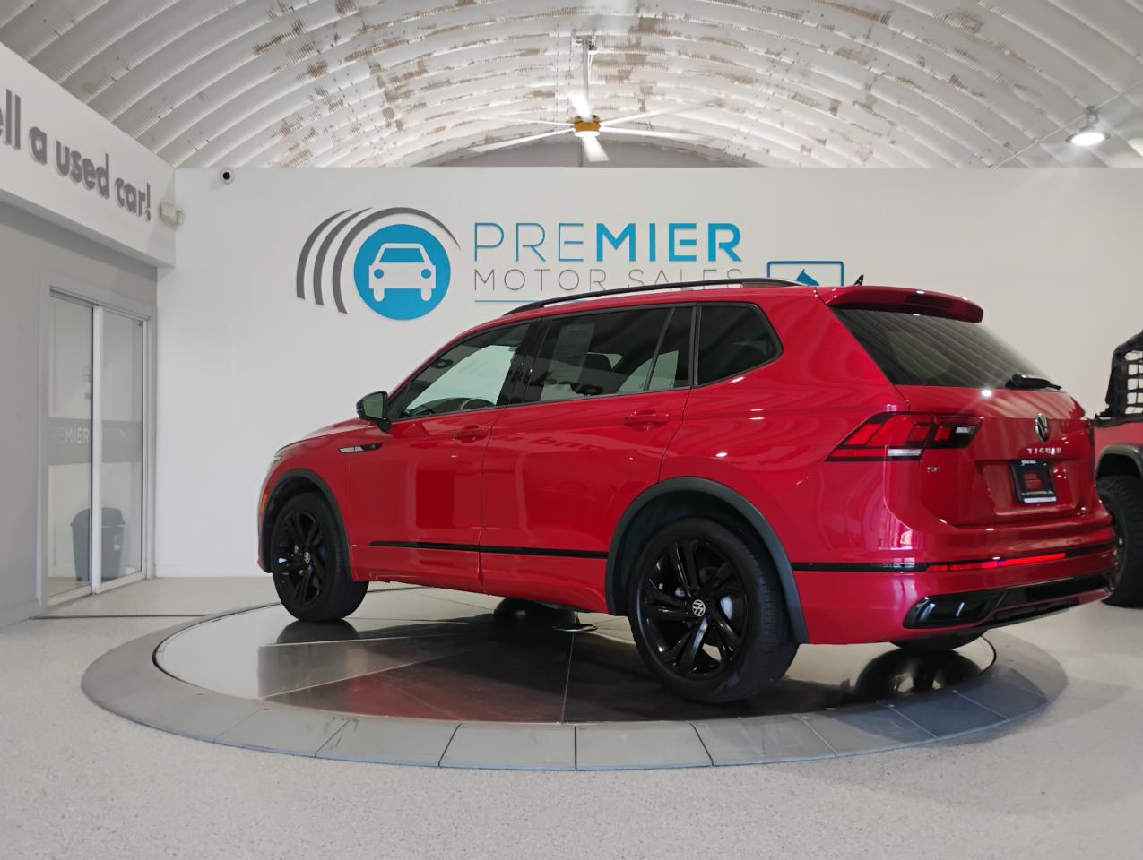 Volkswagen Tiguan SE R-Line Black 2024
