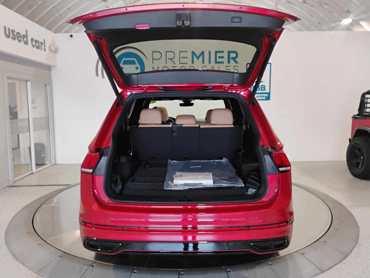Volkswagen Tiguan SE R-Line Black 2024