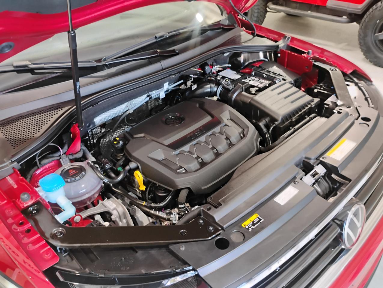 Volkswagen Tiguan SE R-Line Black 2024