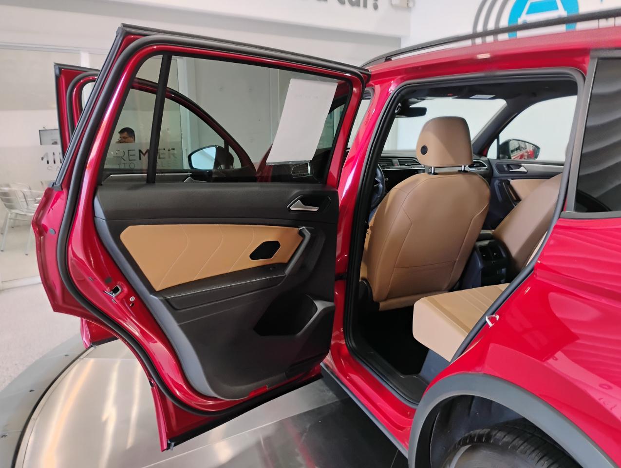 Volkswagen Tiguan SE R-Line Black 2024