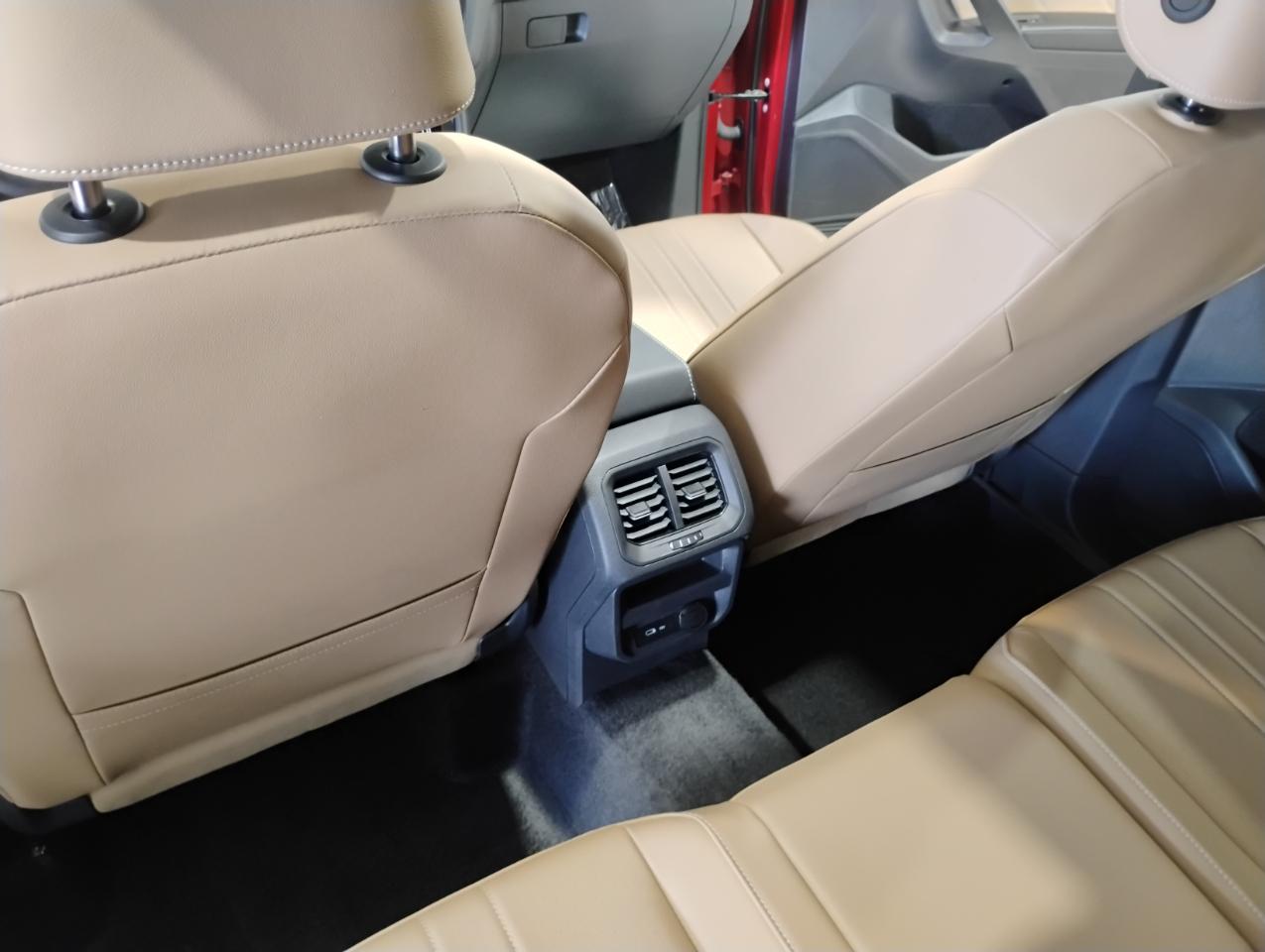Volkswagen Tiguan SE R-Line Black 2024