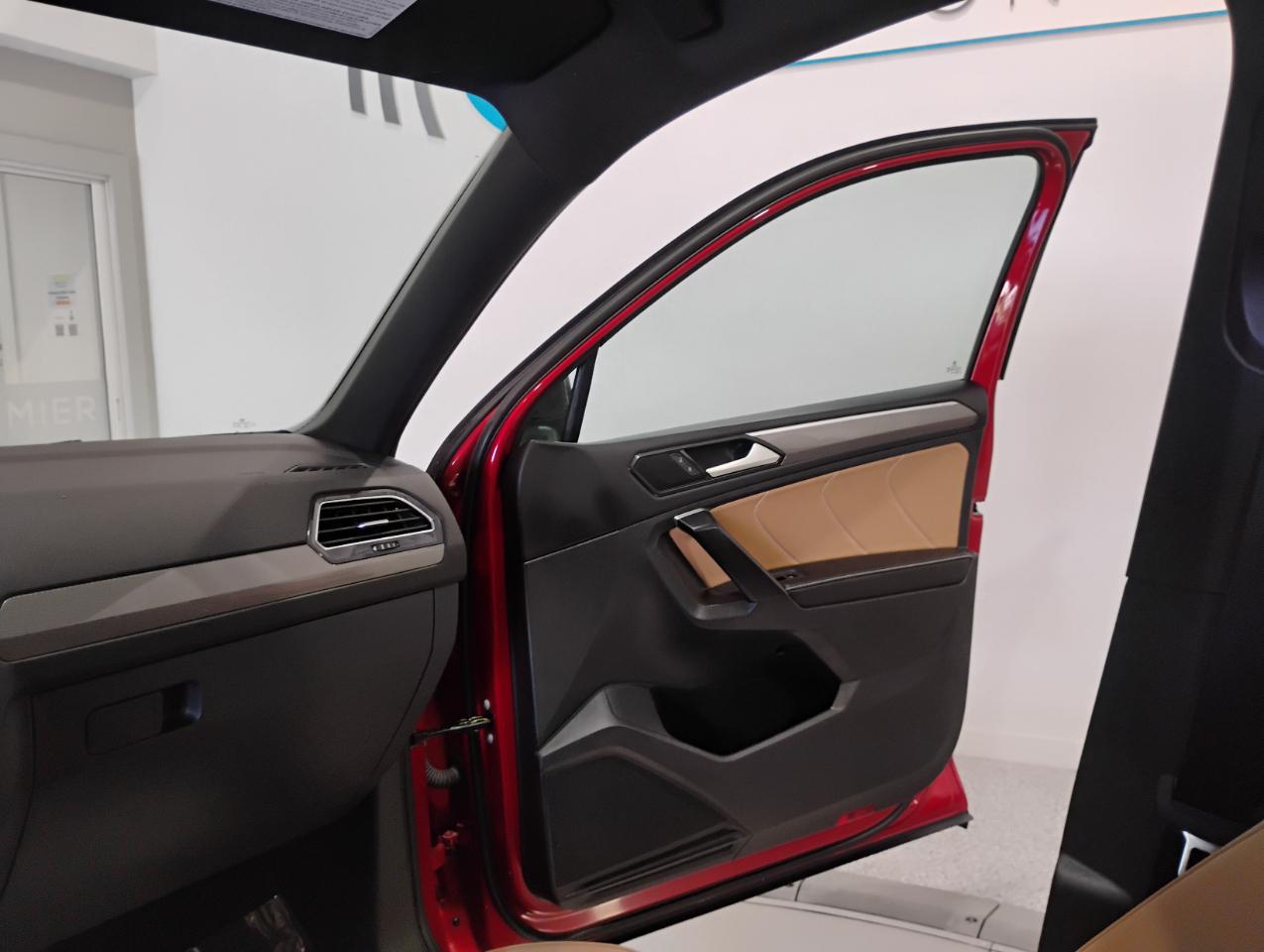 Volkswagen Tiguan SE R-Line Black 2024