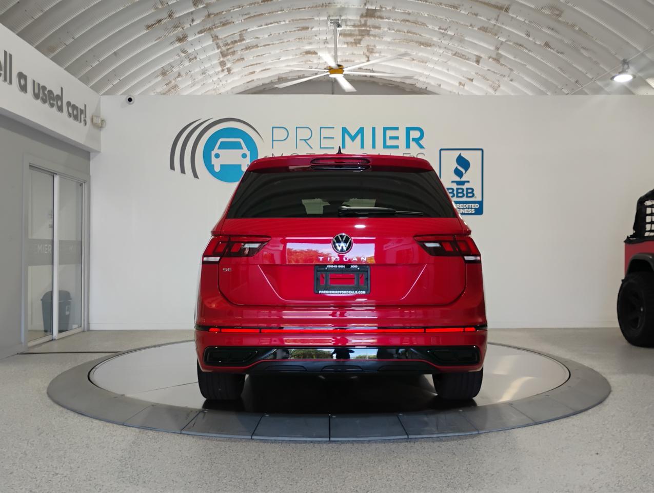 Volkswagen Tiguan SE R-Line Black 2024
