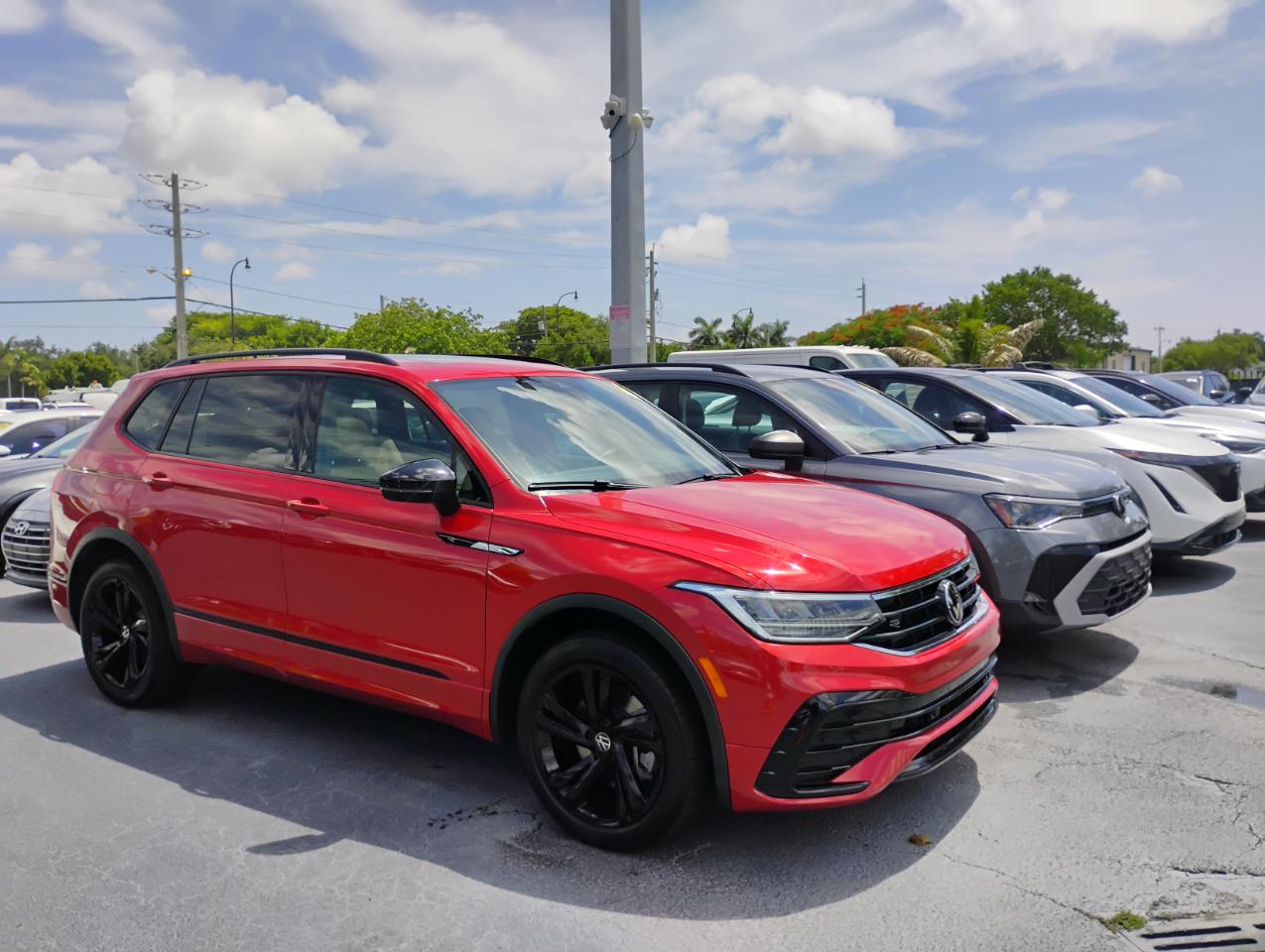 Volkswagen Tiguan SE R-Line Black 2024