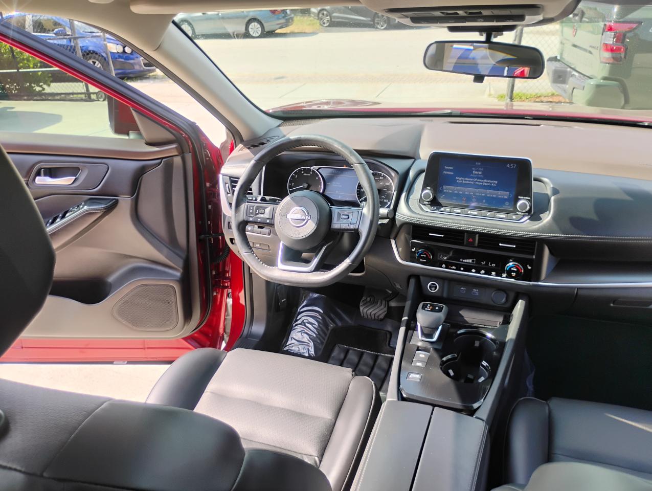 Nissan Rogue SV 2023