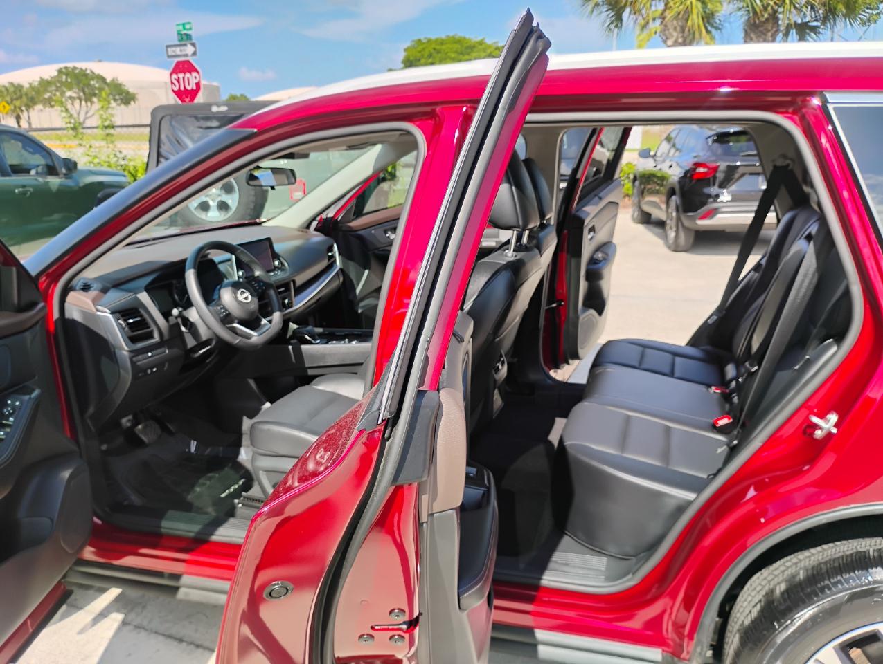 Nissan Rogue SV 2023