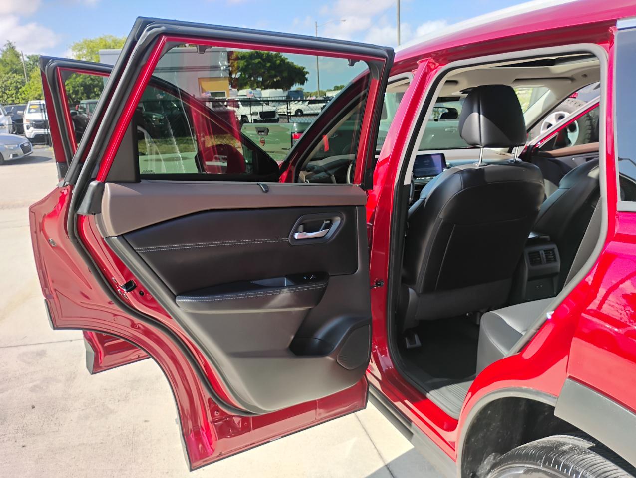 Nissan Rogue SV 2023