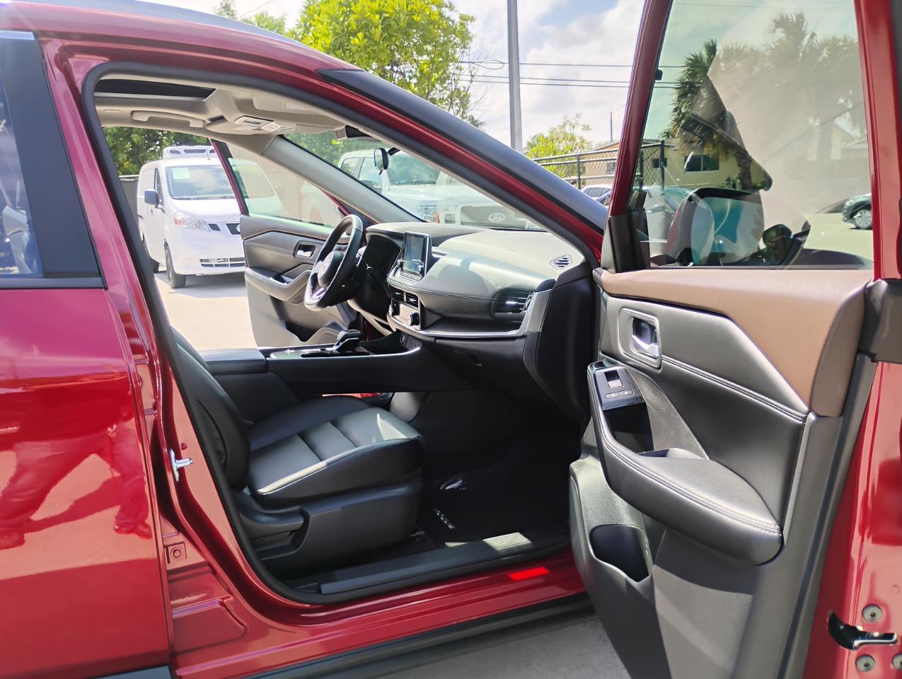 Nissan Rogue SV 2023