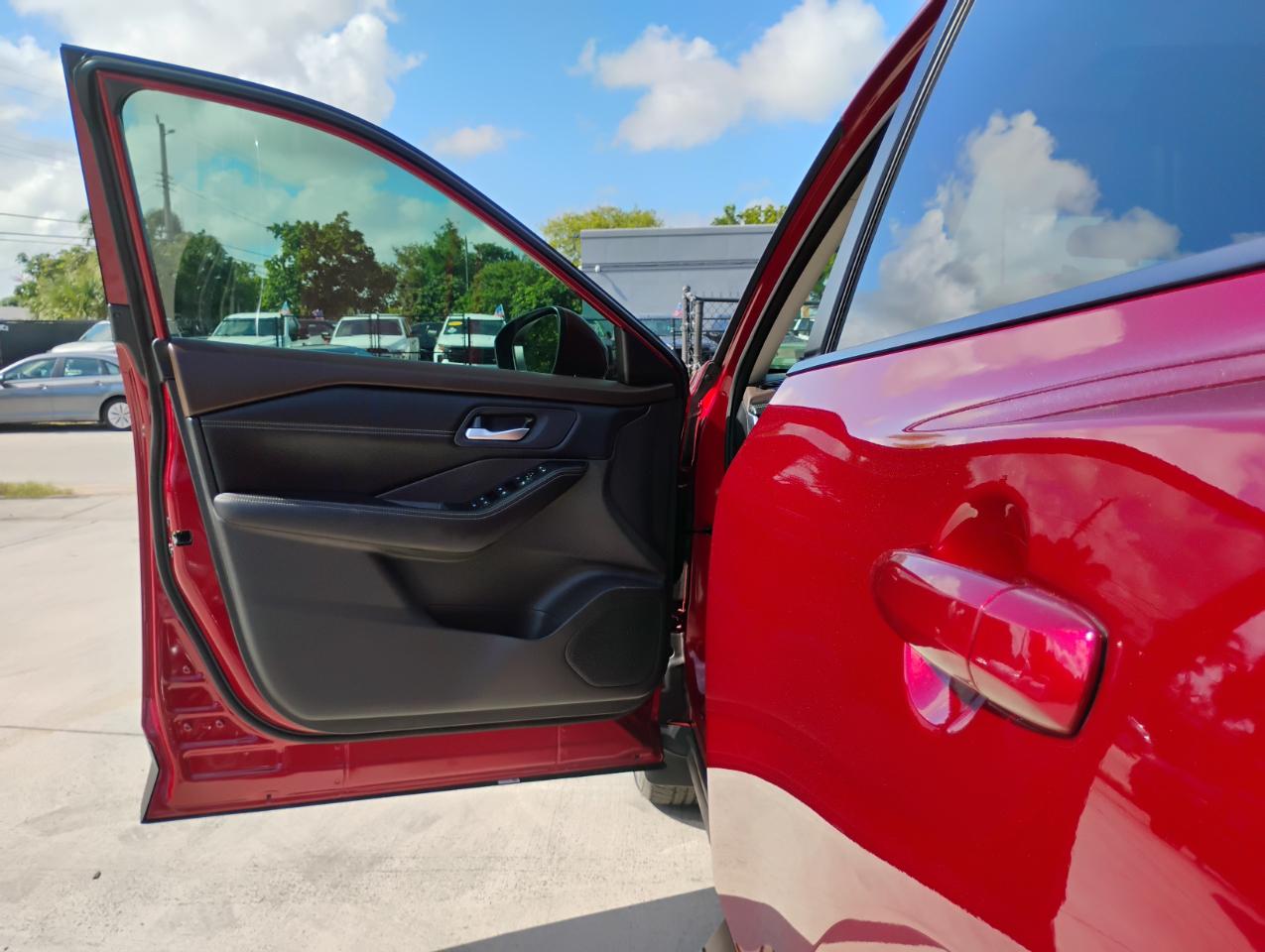 Nissan Rogue SV 2023