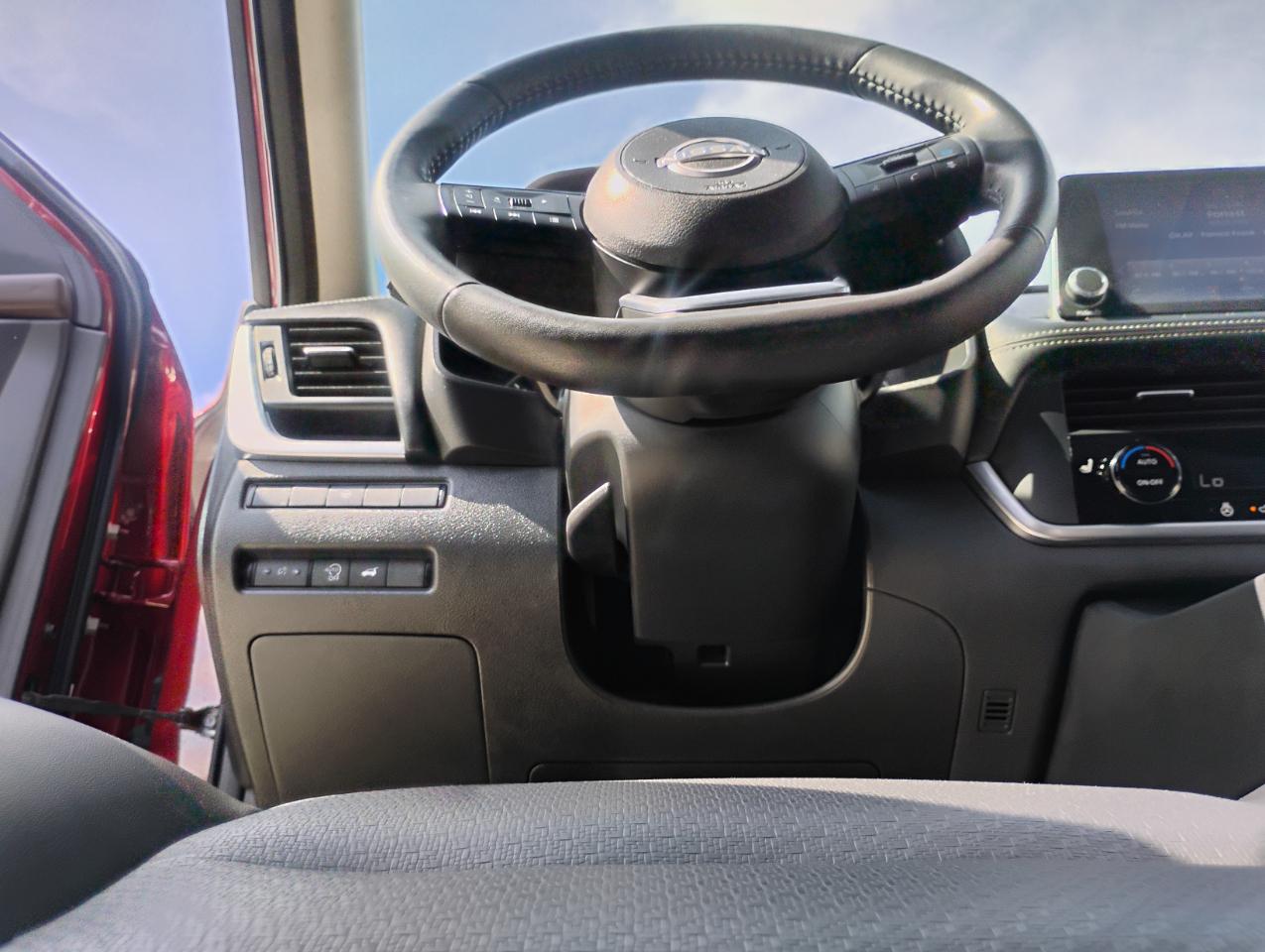 Nissan Rogue SV 2023