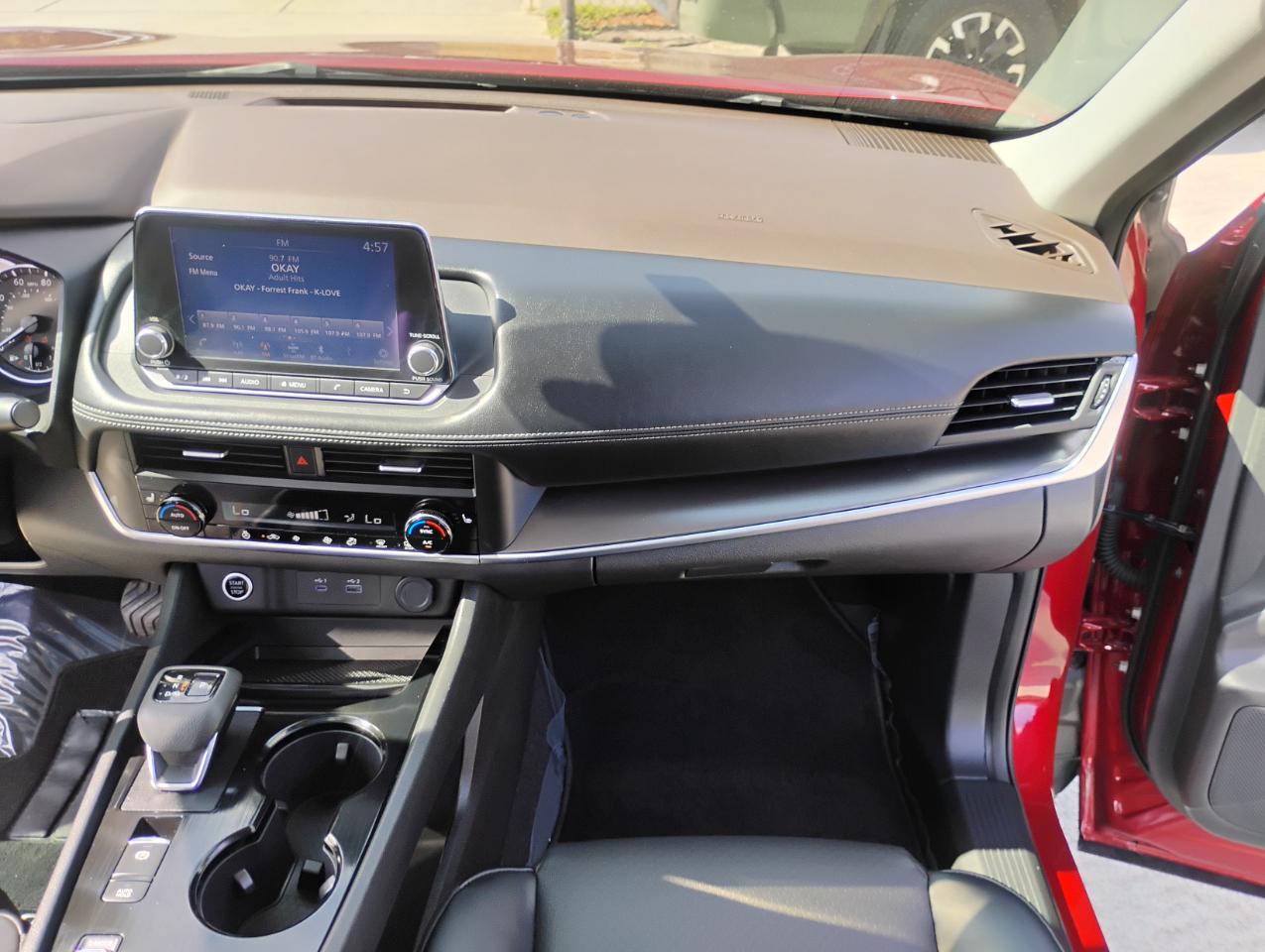 Nissan Rogue SV 2023