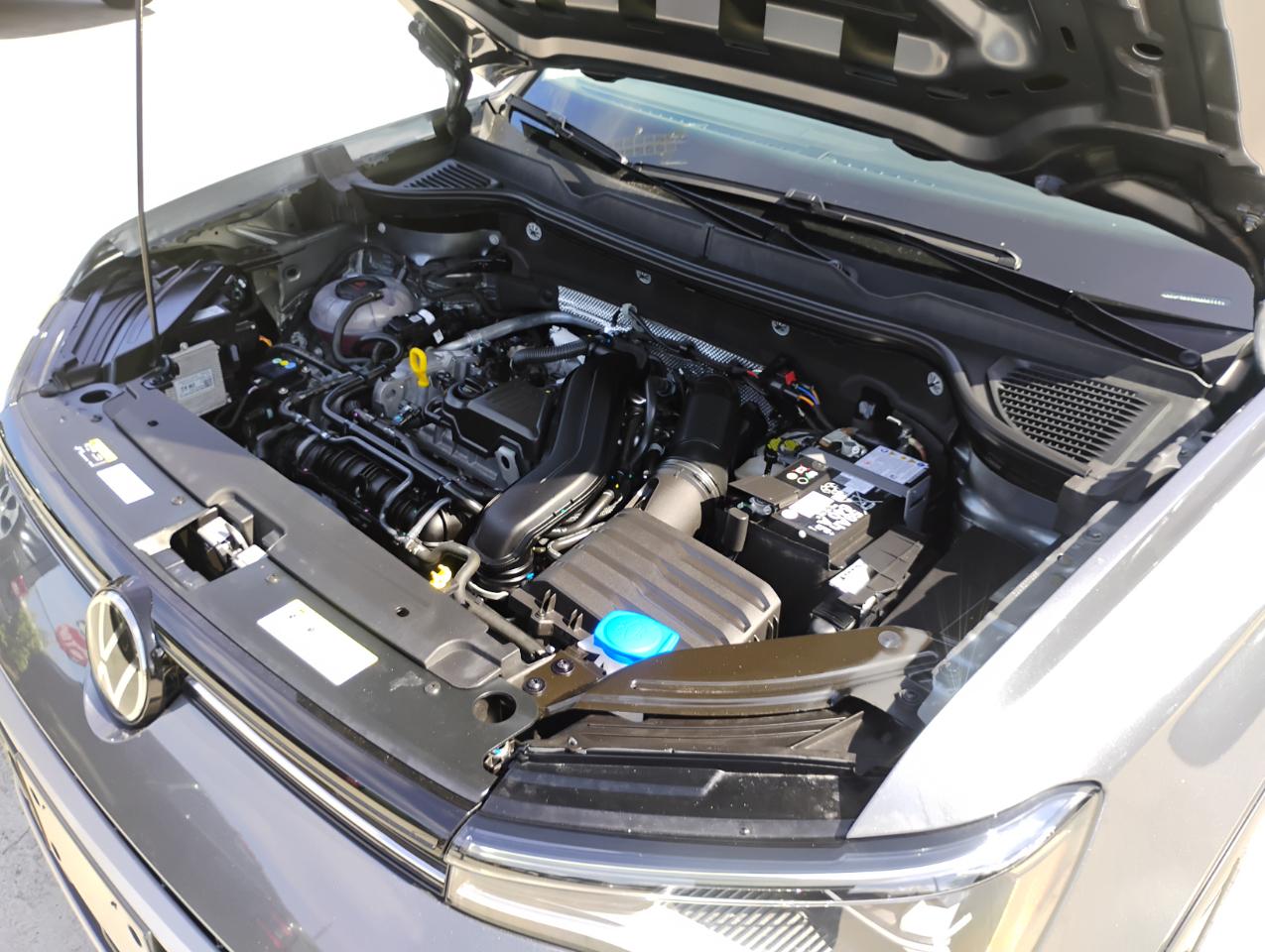 Volkswagen Taos SE 4Motion 2025