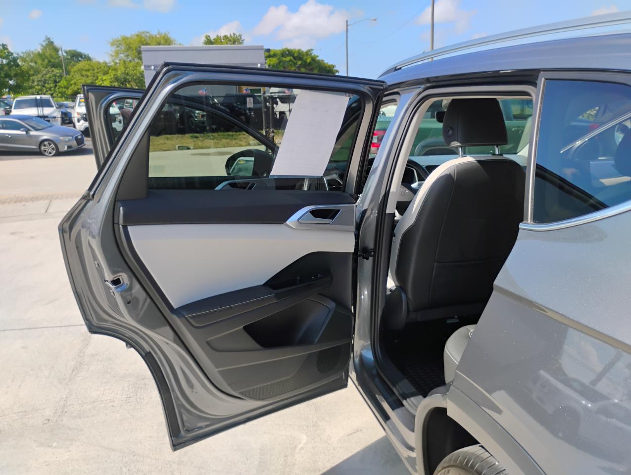 Volkswagen Taos SE 4Motion 2025