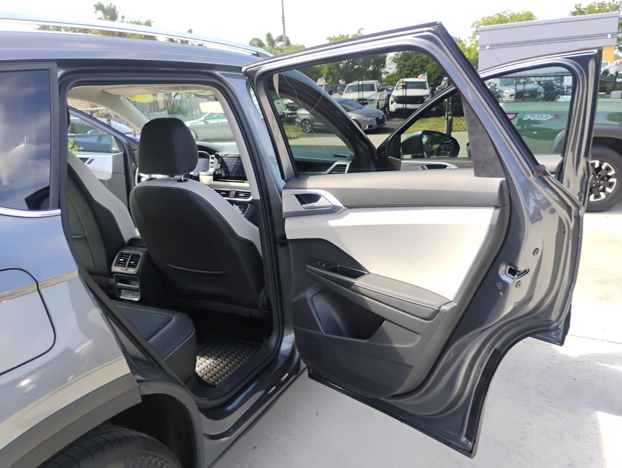 Volkswagen Taos SE 4Motion 2025