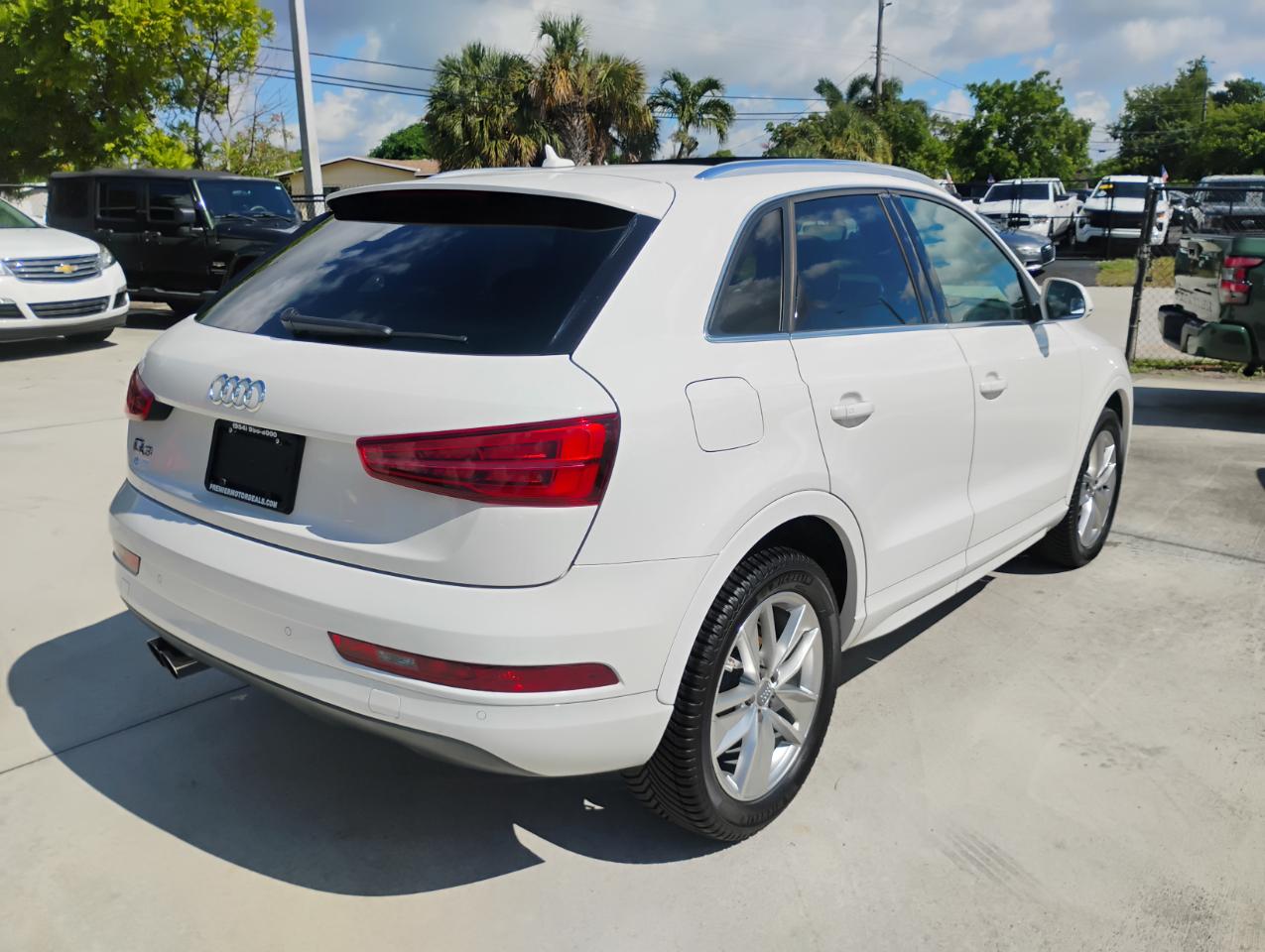 Audi Q3 Premium Plus 2016