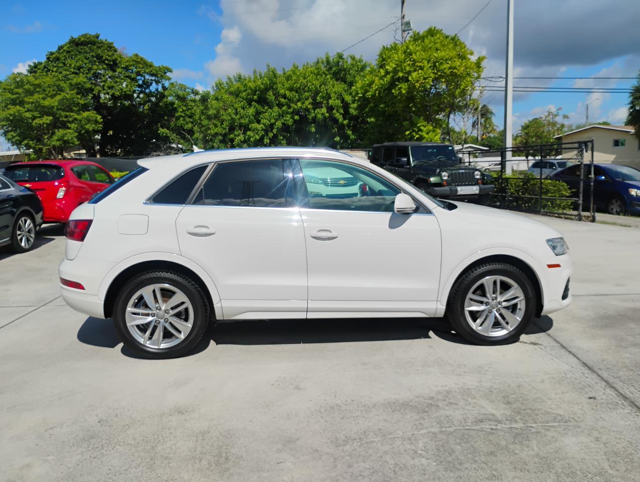 Audi Q3 Premium Plus 2016