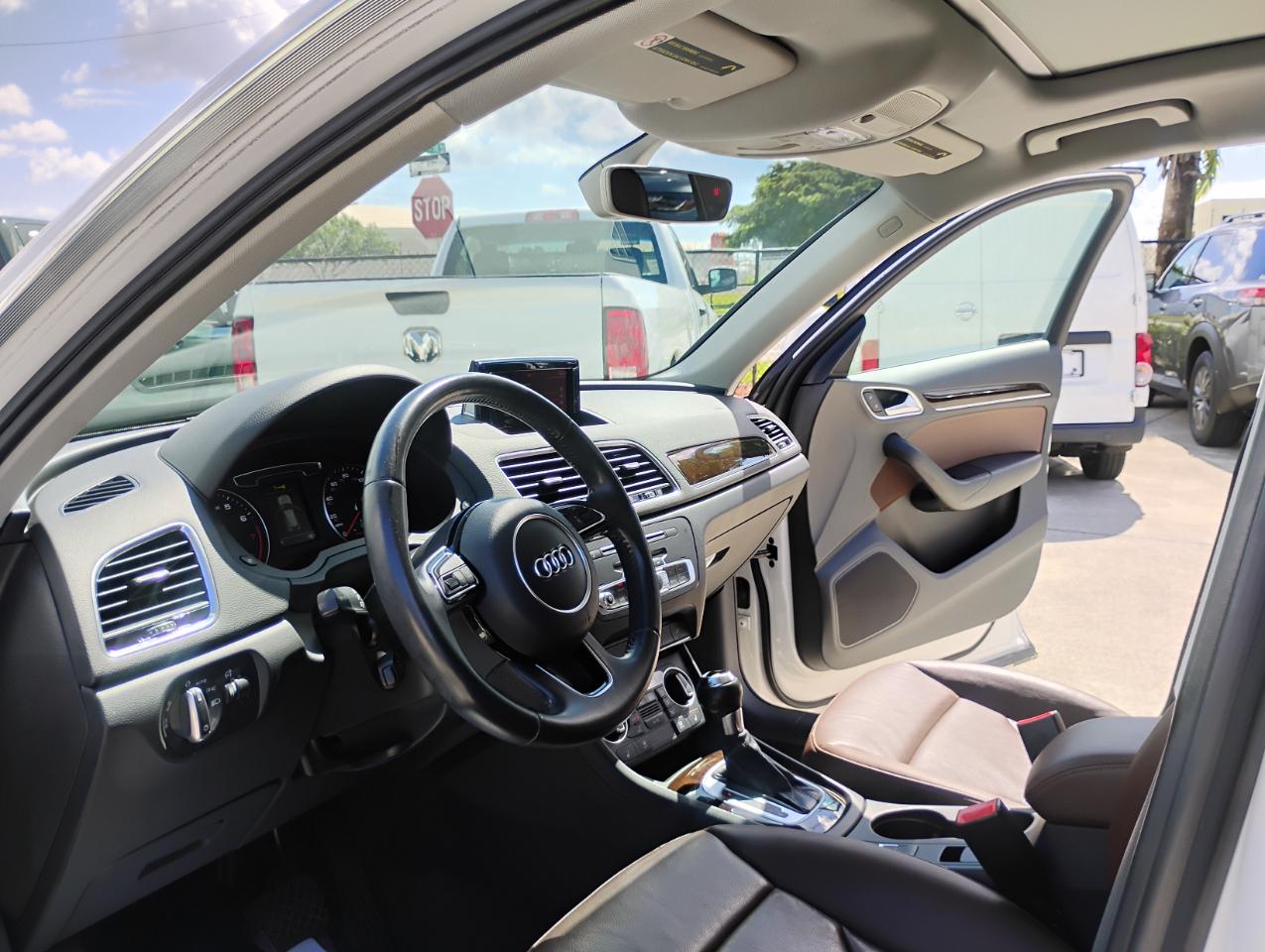Audi Q3 Premium Plus 2016