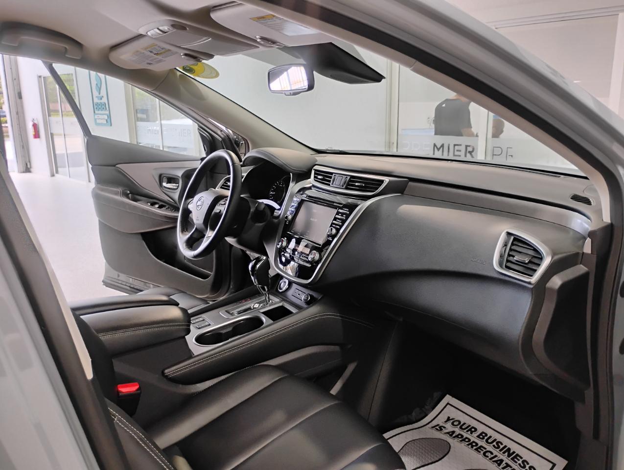 Nissan Murano SV 2023