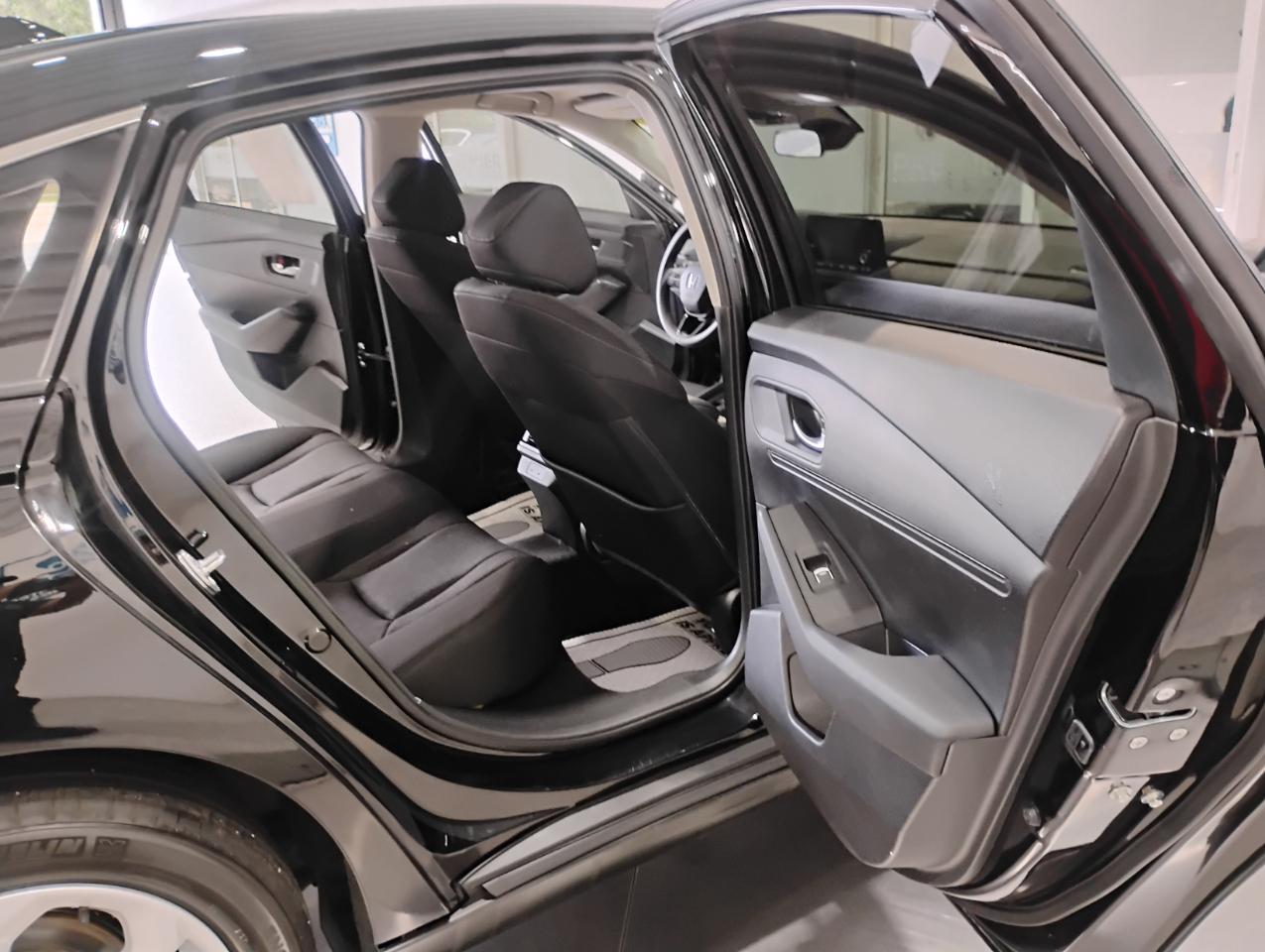 Honda Accord LX 2025