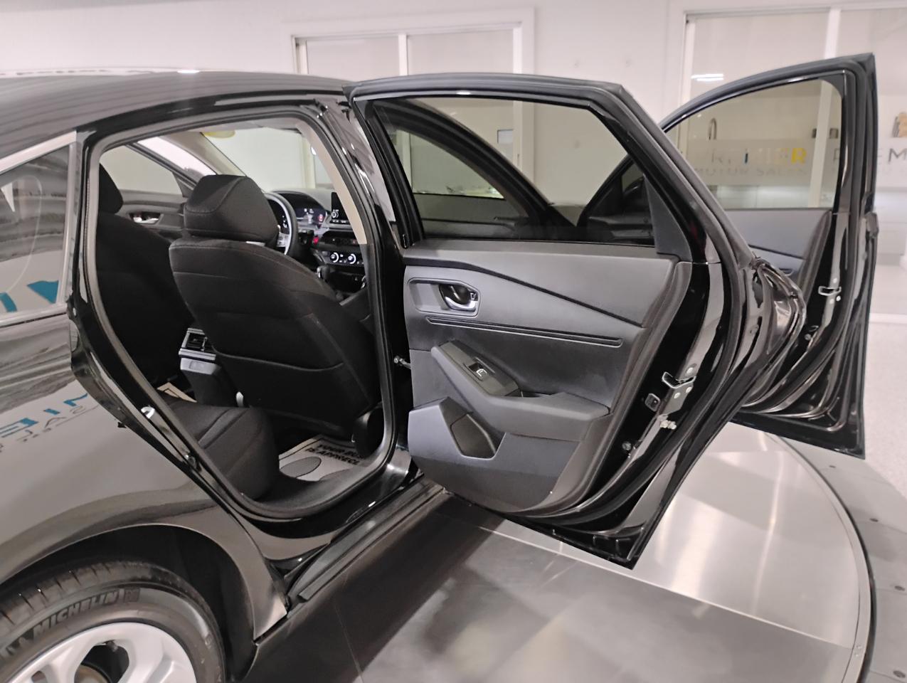 Honda Accord LX 2025