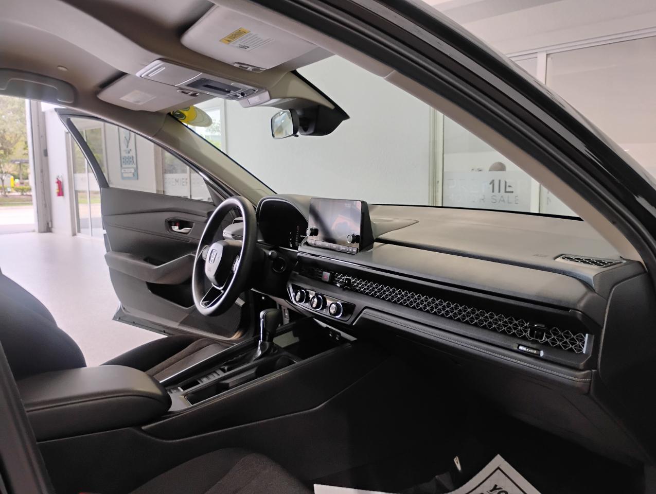 Honda Accord LX 2025