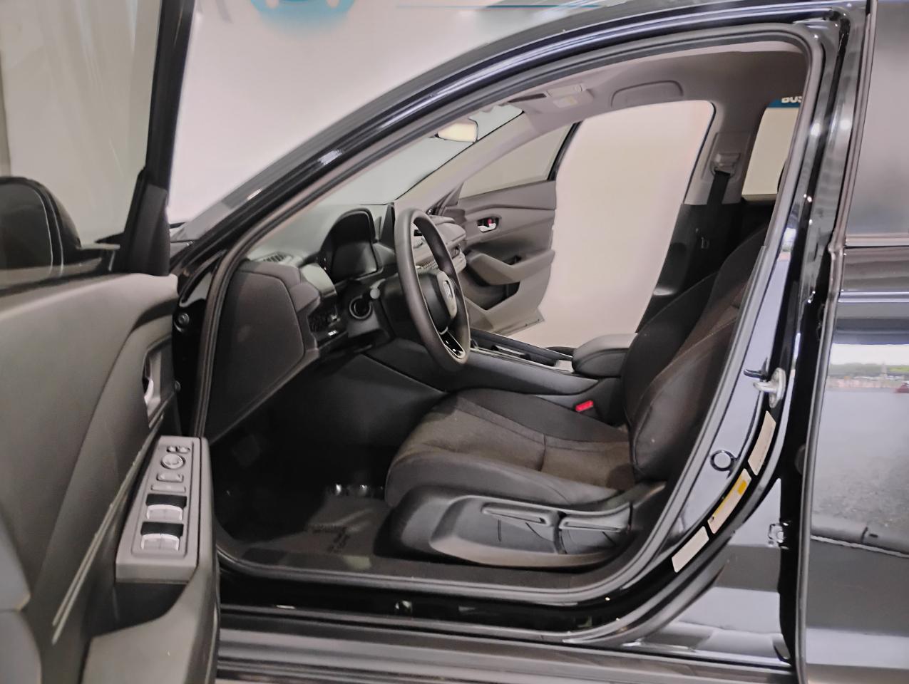 Honda Accord LX 2025