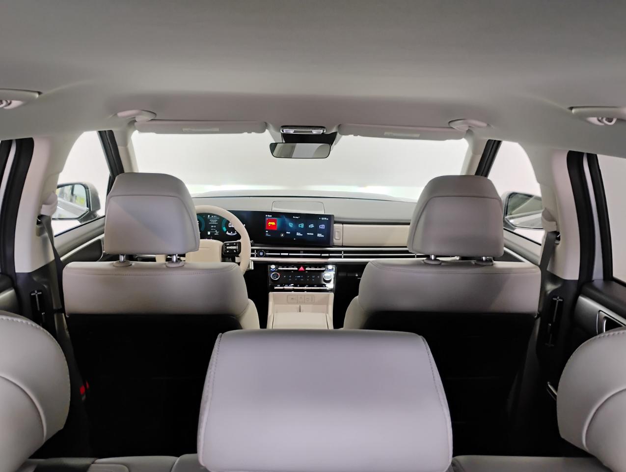 Hyundai Santa Fe SEL 2025