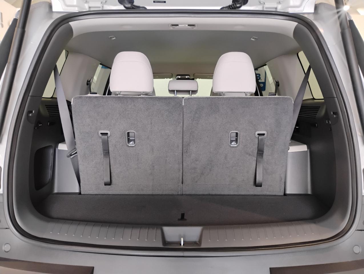 Hyundai Santa Fe SEL 2025