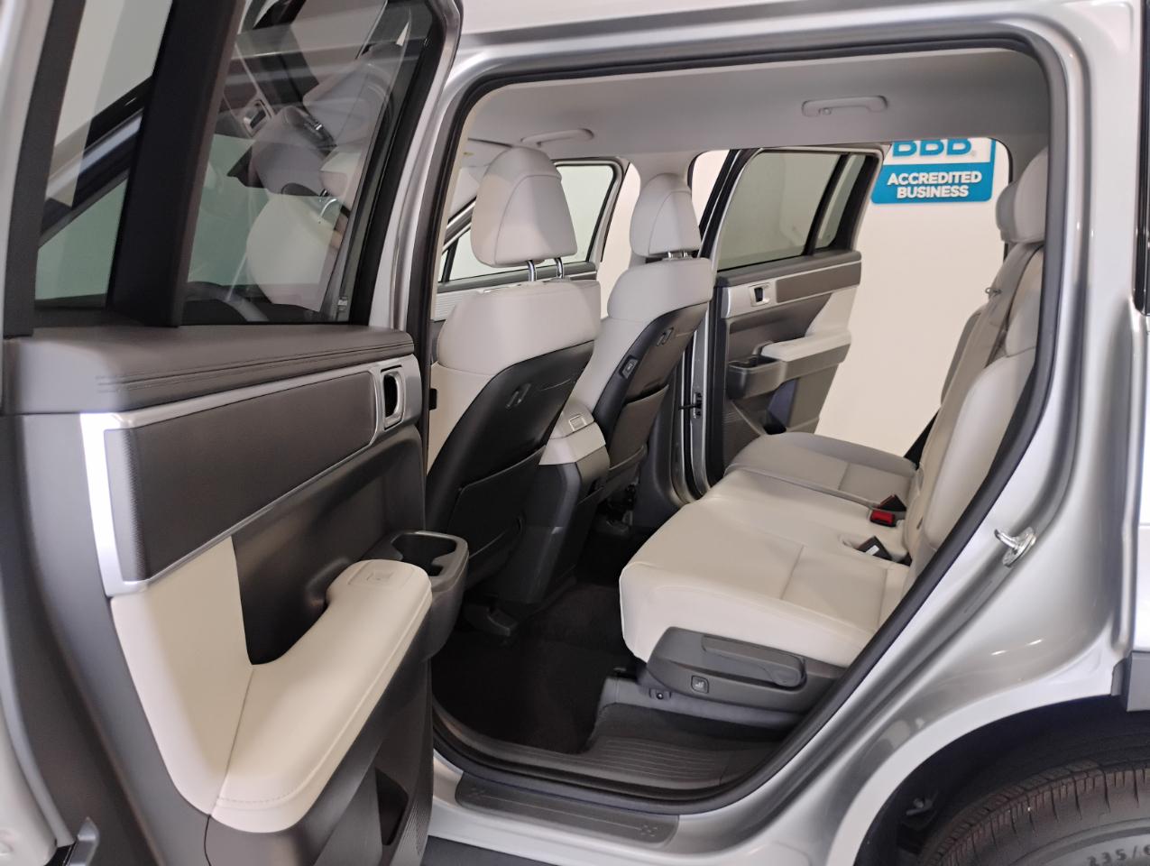 Hyundai Santa Fe SEL 2025