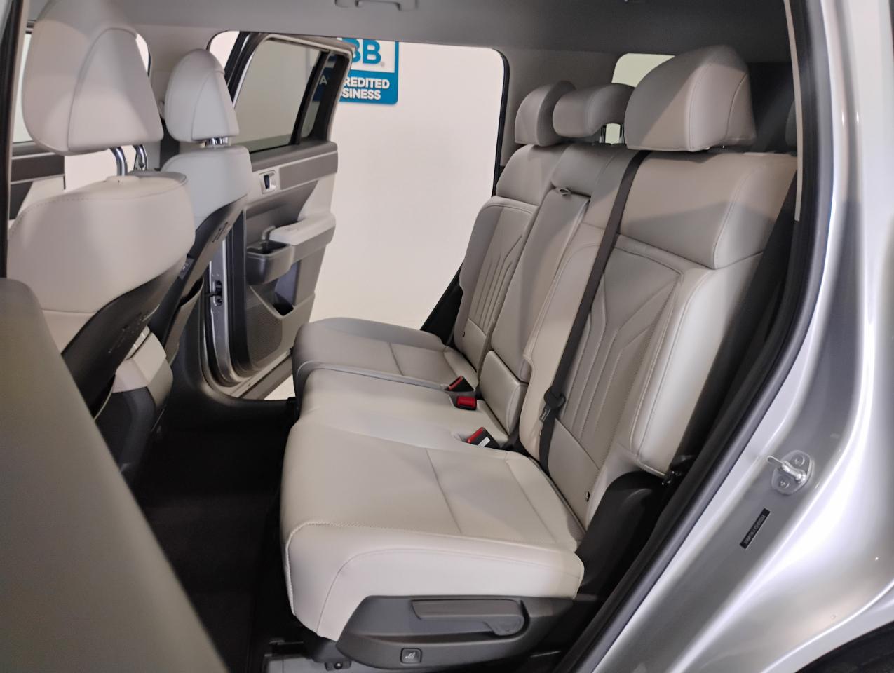 Hyundai Santa Fe SEL 2025