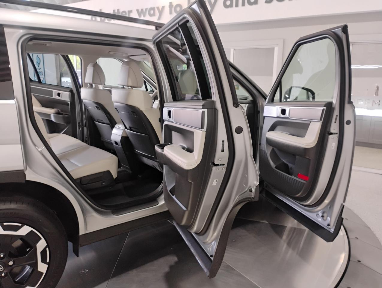Hyundai Santa Fe SEL 2025