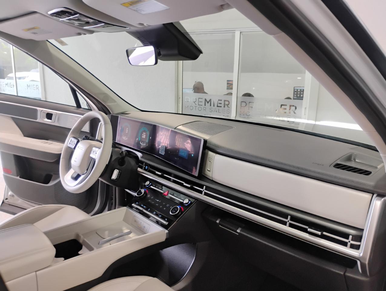 Hyundai Santa Fe SEL 2025