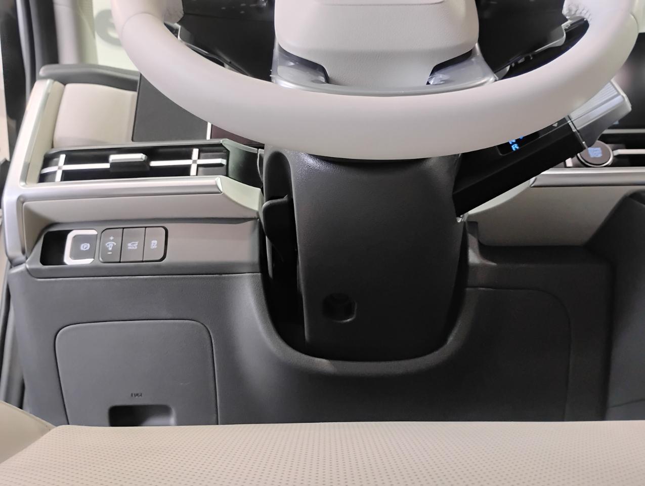 Hyundai Santa Fe SEL 2025