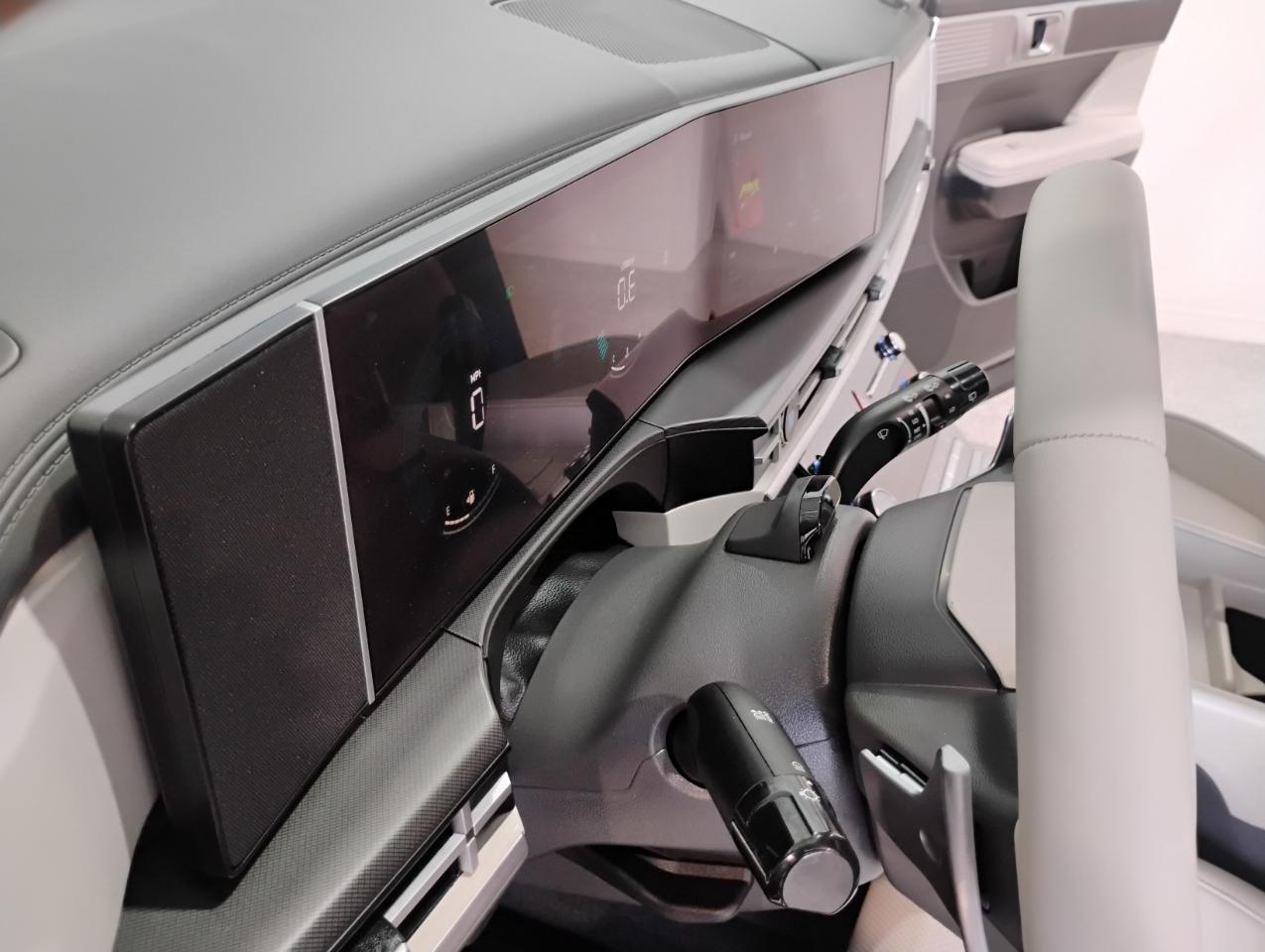 Hyundai Santa Fe SEL 2025