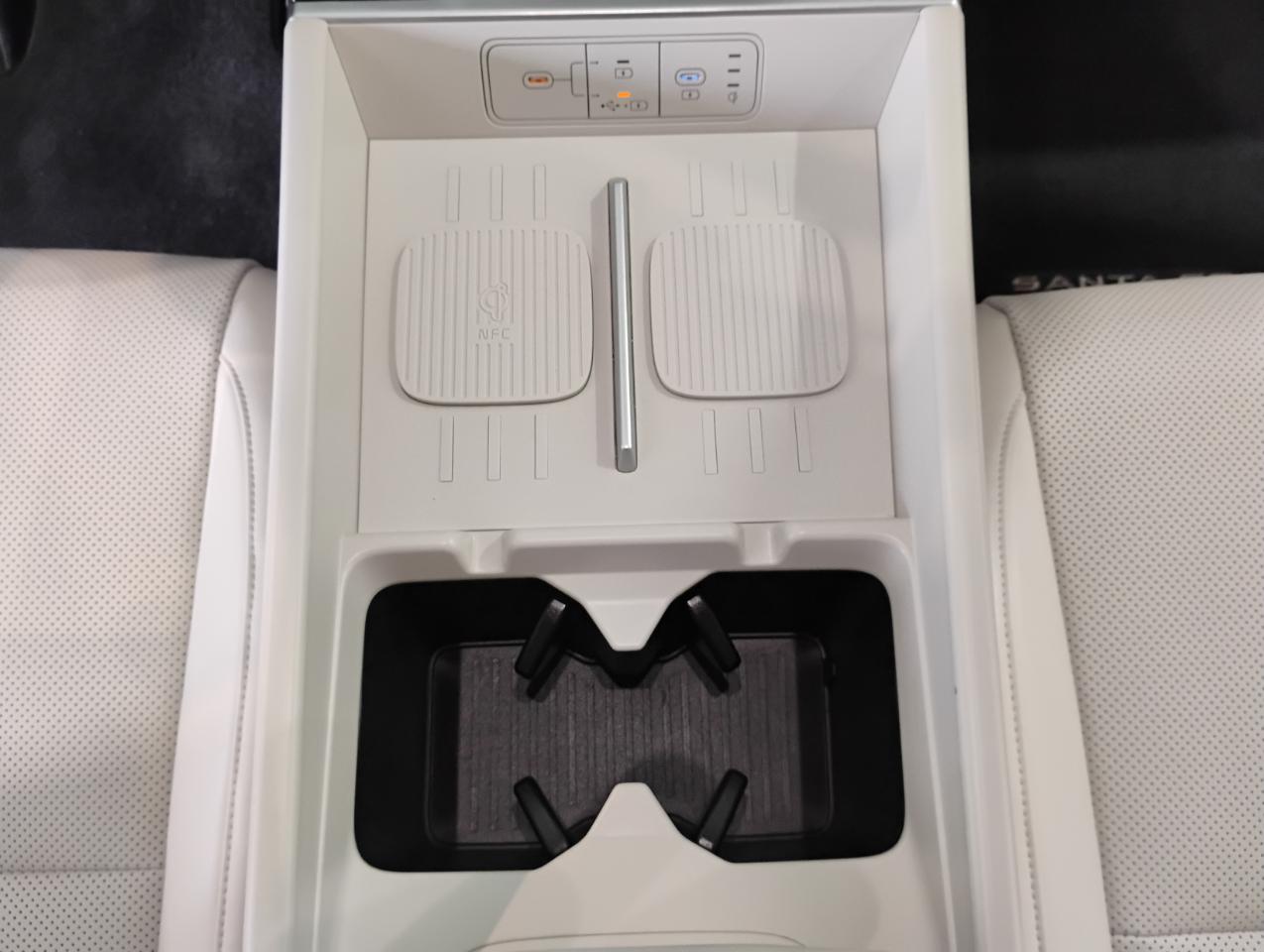 Hyundai Santa Fe SEL 2025
