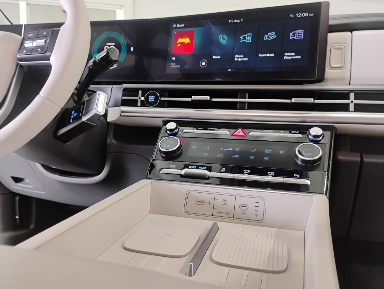Hyundai Santa Fe SEL 2025