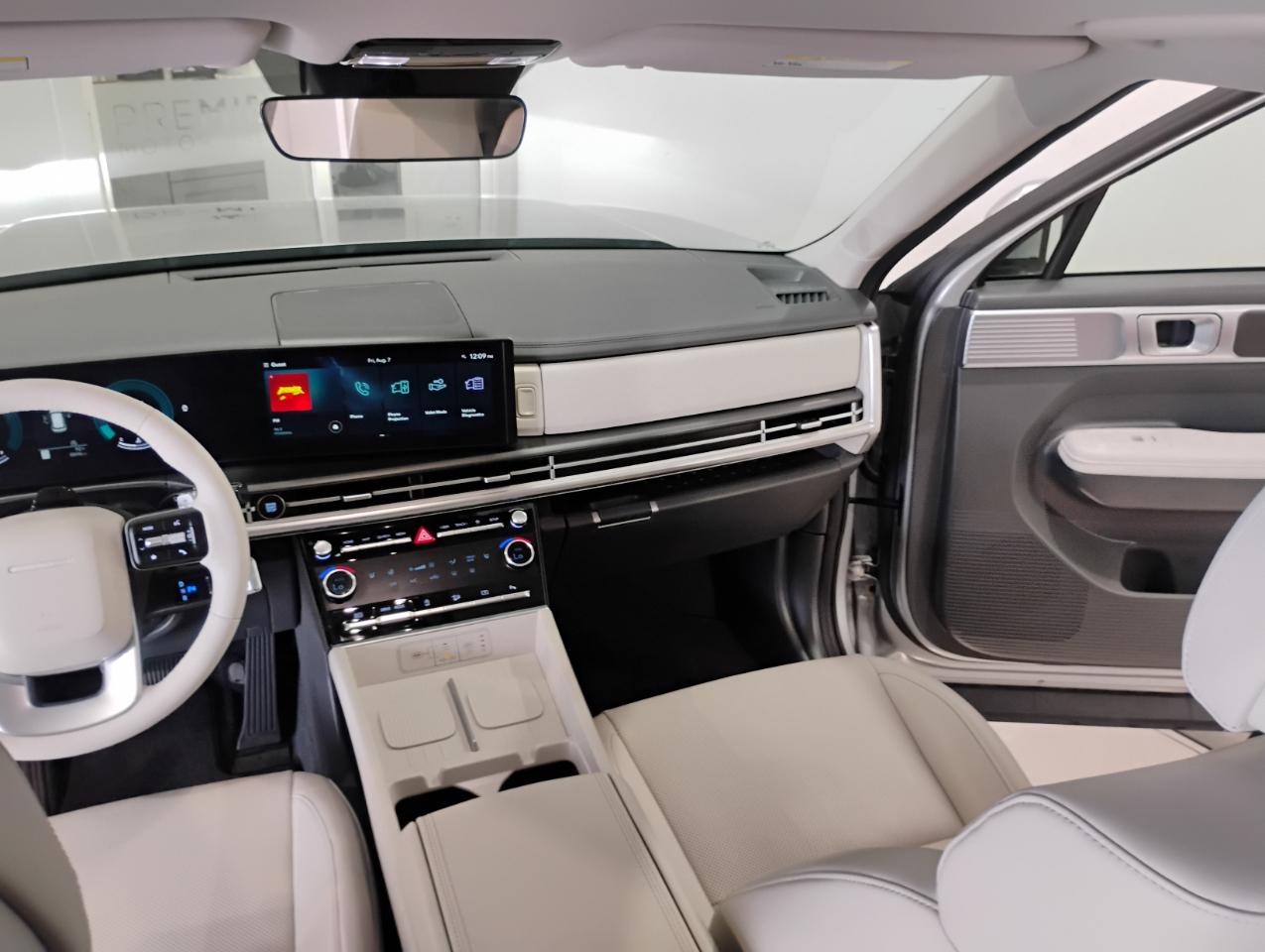 Hyundai Santa Fe SEL 2025