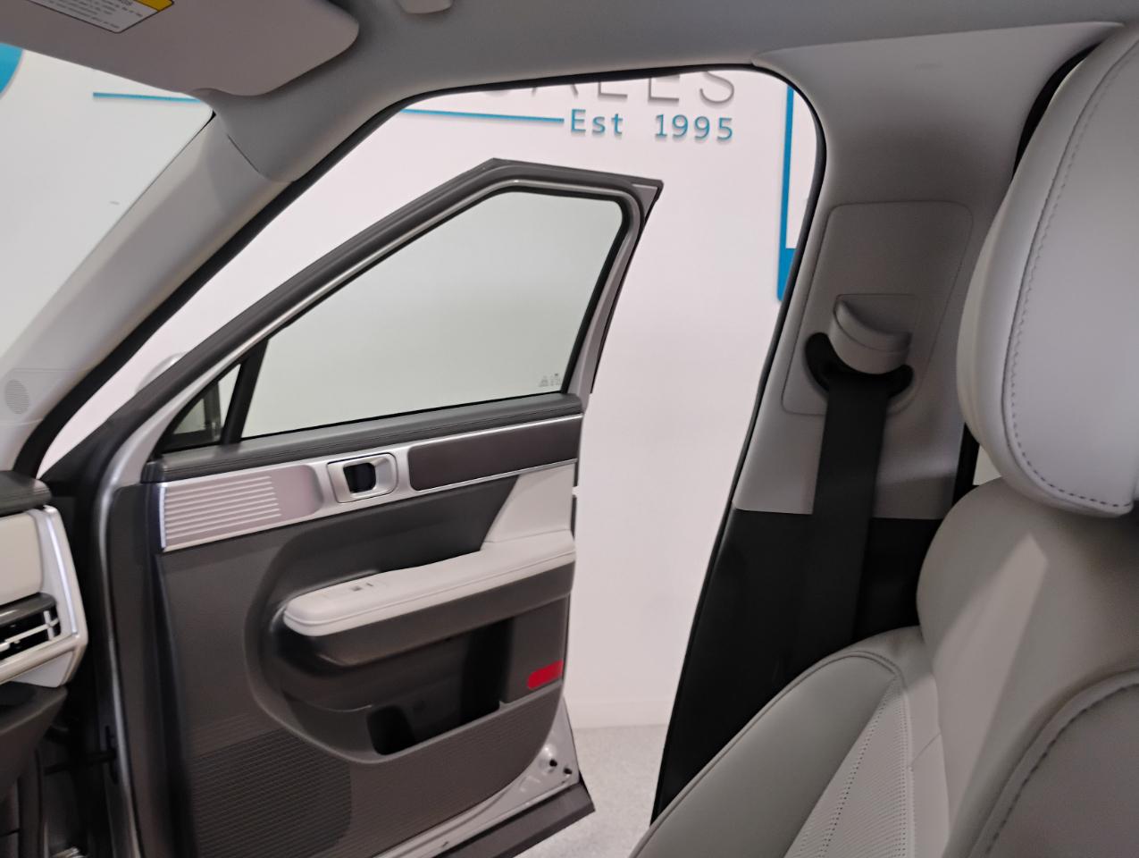 Hyundai Santa Fe SEL 2025