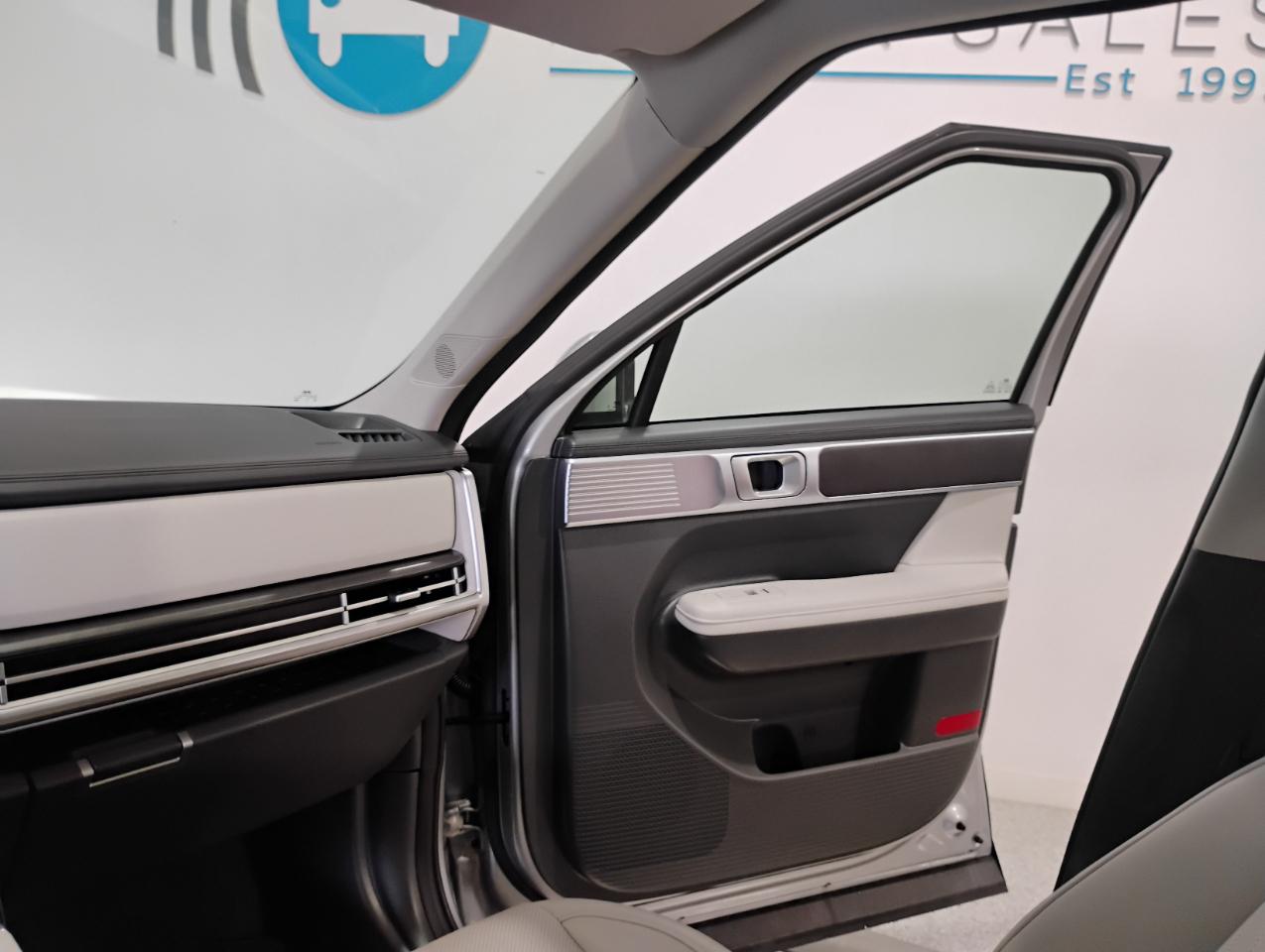 Hyundai Santa Fe SEL 2025