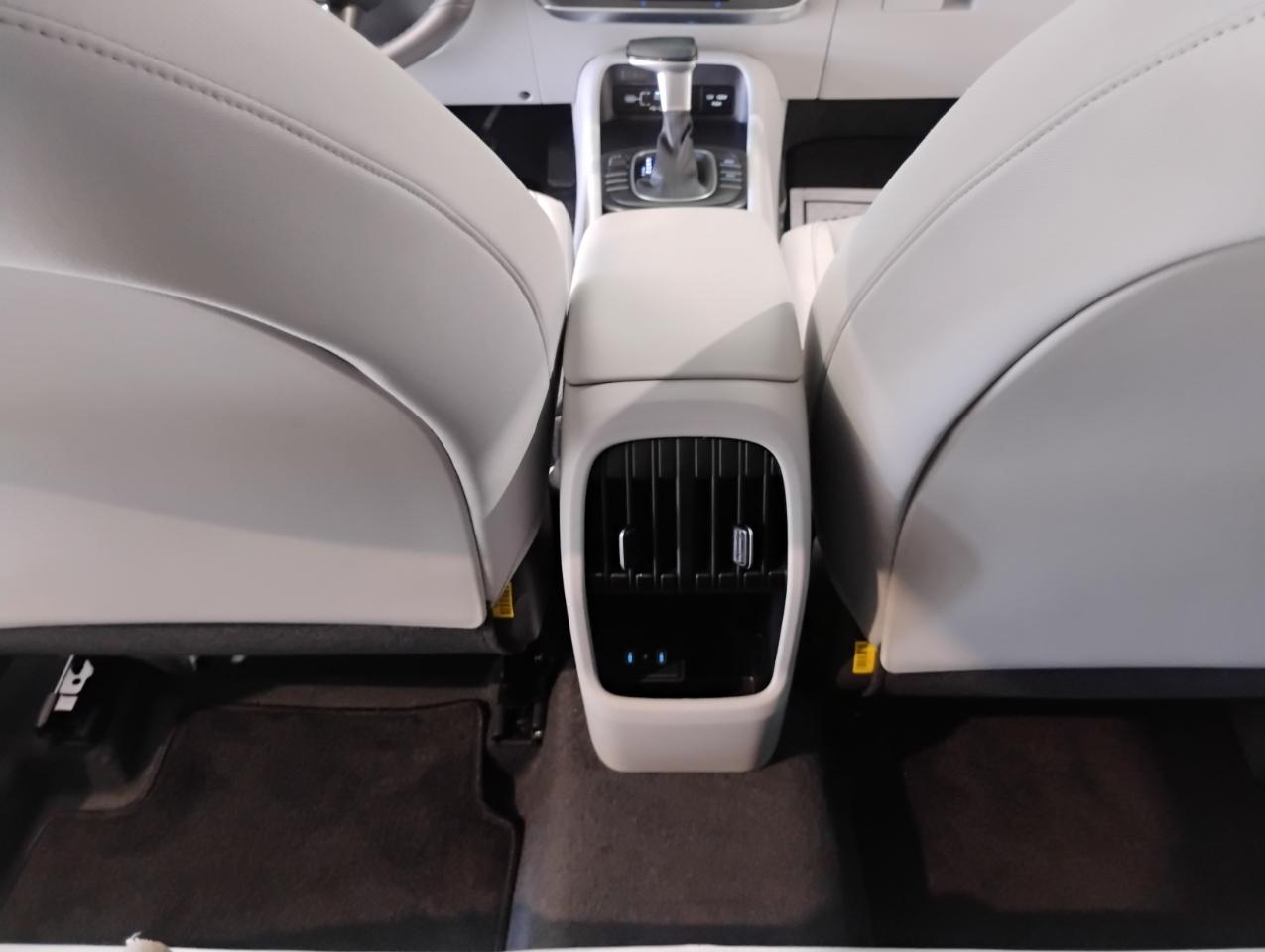 Hyundai Kona SEL 2025
