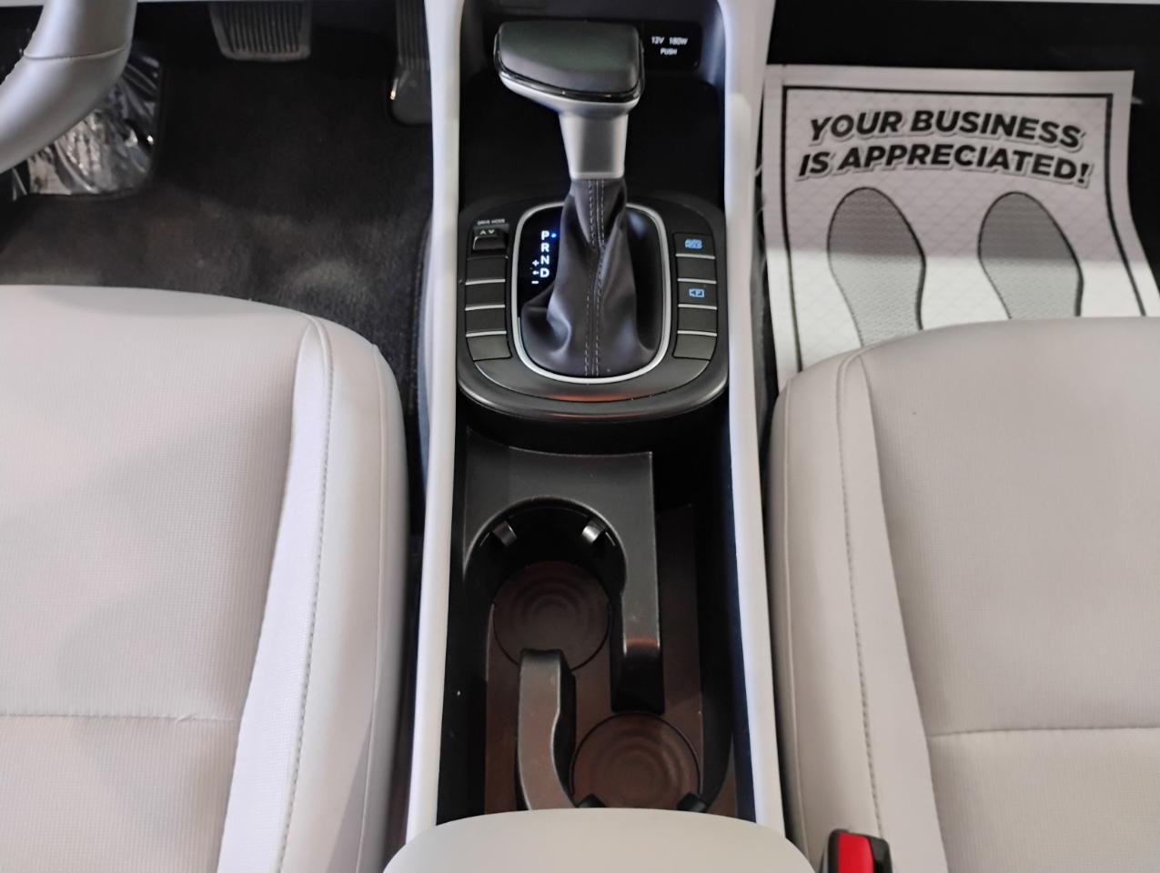 Hyundai Kona SEL 2025