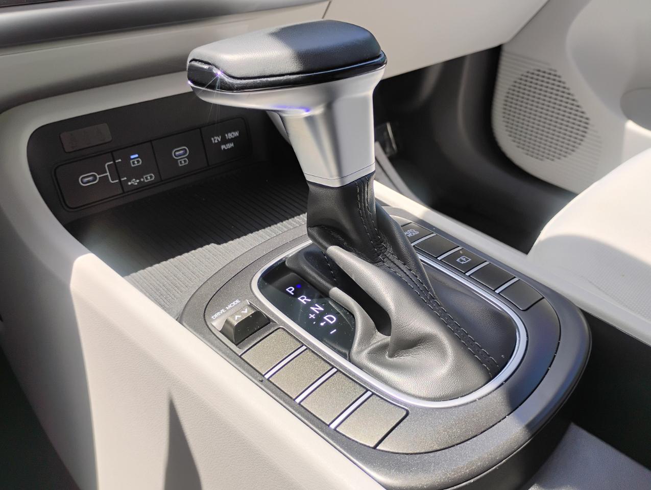Hyundai Kona SEL 2025