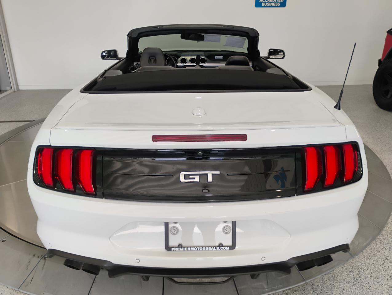 Ford Mustang GT convertible 2019