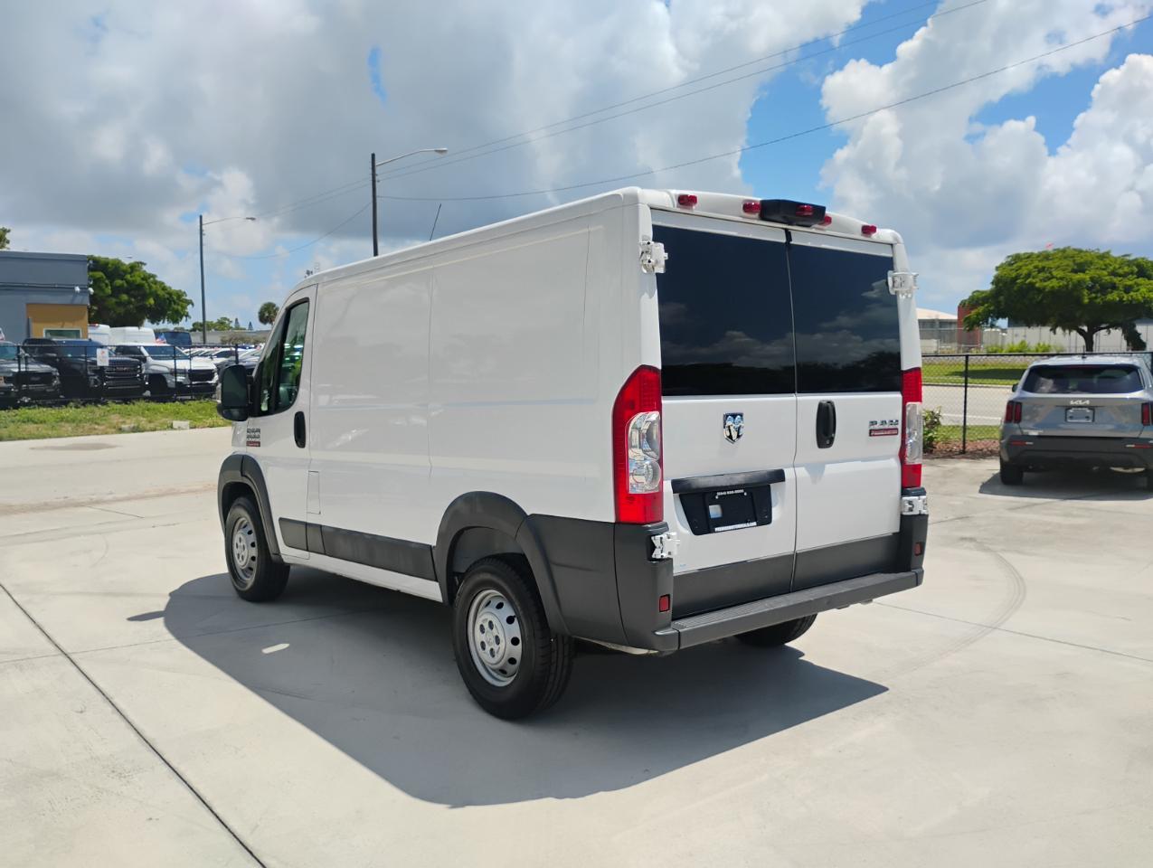 RAM Promaster 1500 Low Roof Tradesman 118-in. WB 2017