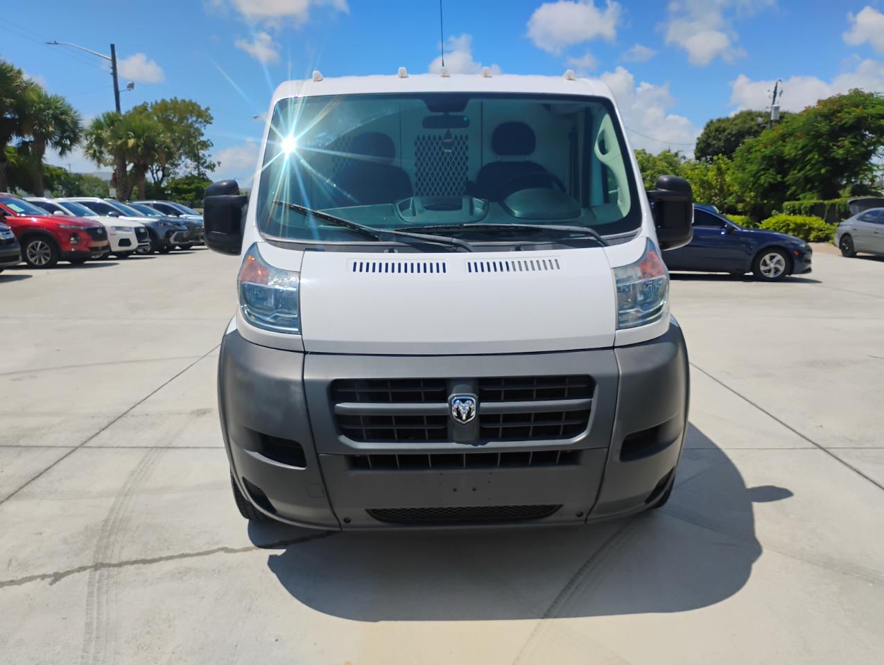 RAM Promaster 1500 Low Roof Tradesman 118-in. WB 2017