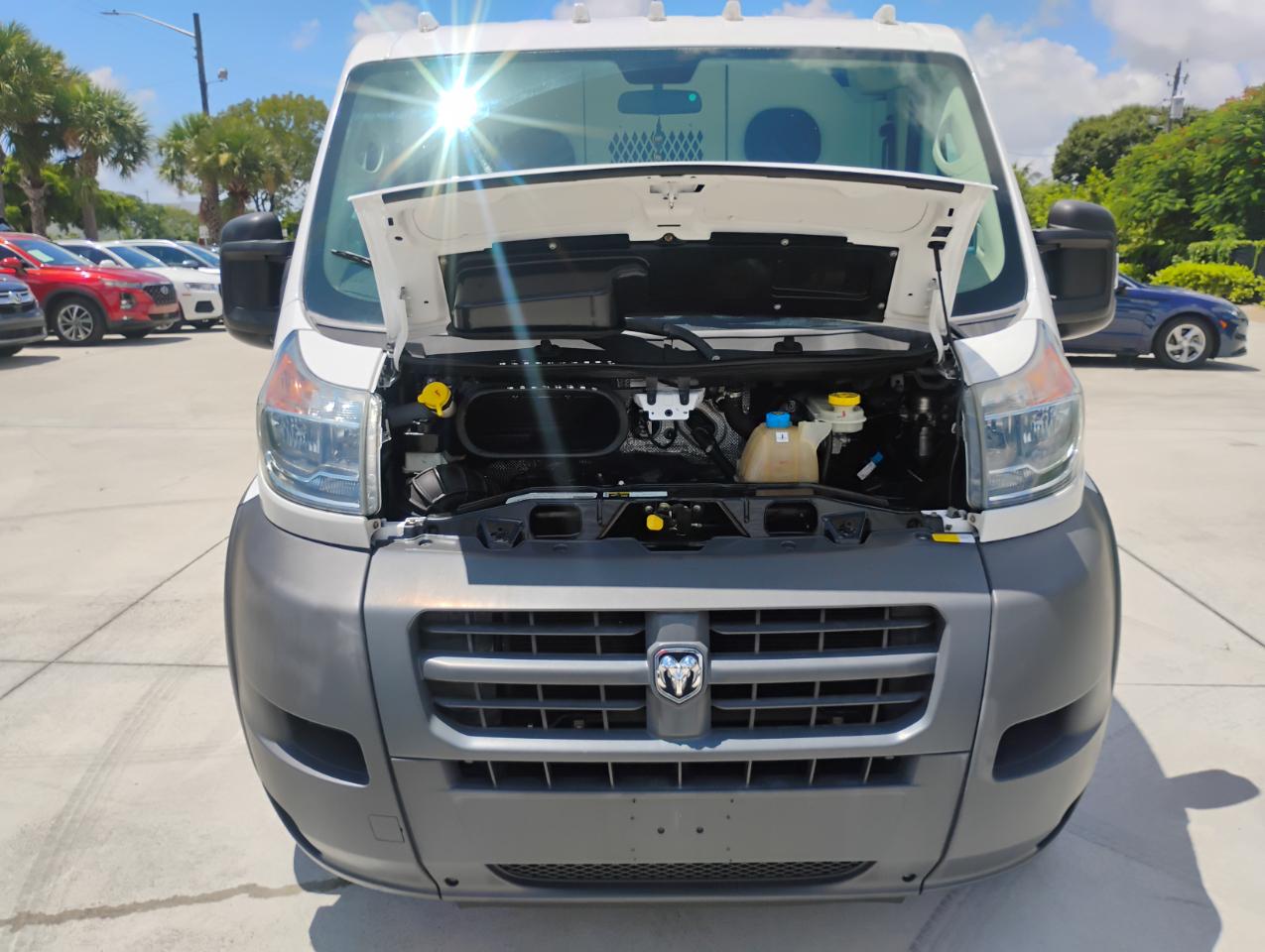 RAM Promaster 1500 Low Roof Tradesman 118-in. WB 2017